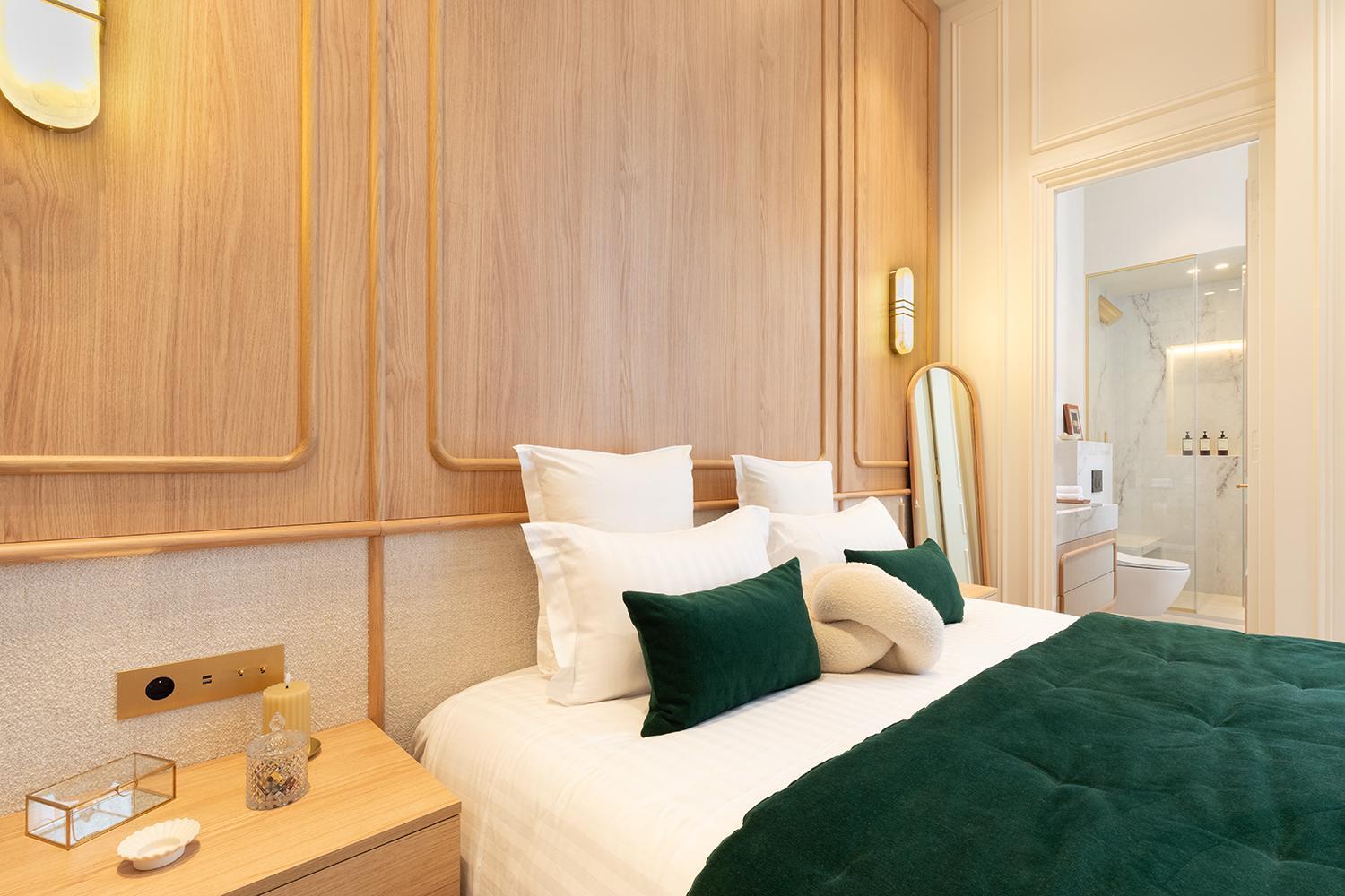 Maison Galante's With Services In Louvre - Rue Des Dechargeurs * Paris
