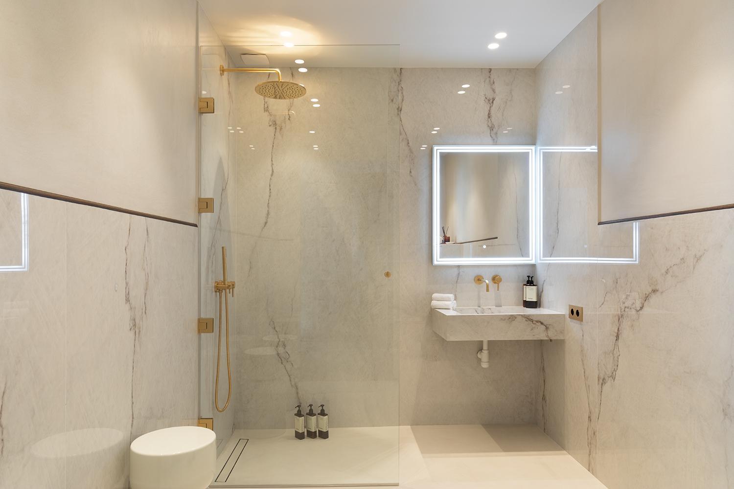 Maison Galante's With Services In Louvre - Rue Des Dechargeurs