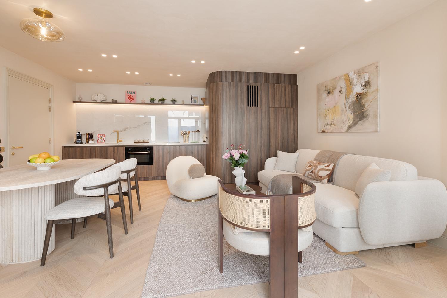 Maison Galante's With Services In Louvre - Rue Des Dechargeurs *